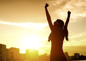 Imagen de LIBRO MOTIVACIÓN SIN SECRETOS: UNA RESPUESTA A LAS PIRÁMIDES MENTALES. Conozca y practique el inmenso poder de las DIEZ REGLAS Positivo-Realistas de Alta Motivación y Superación Personal