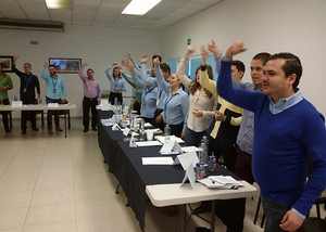 Imagen de LA INTELIGENCIA GESTUAL. El Top Coach Juan Carlos Díez P. es experto en todo el espectro de la Comunicación y el Lenguaje Verbal-No Verbal. ¡Somos MARCA LÍDER en Oratoria y Presentaciones de Alto Impacto!